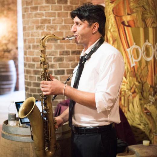 Daniele Pavignano - Musica Matrimonio - Ricevimento - Sax solo o con Dj